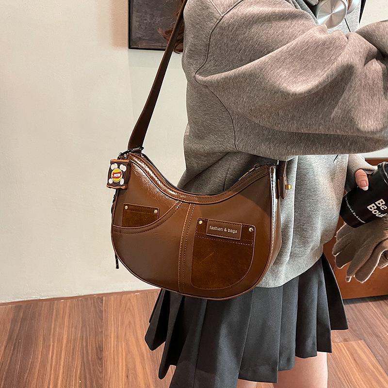 

Сумка Chic Crescent Retro Underarm: Женская стильная, универсальная сумка через плечо высокого класса brown. 26*7*19 коричневый