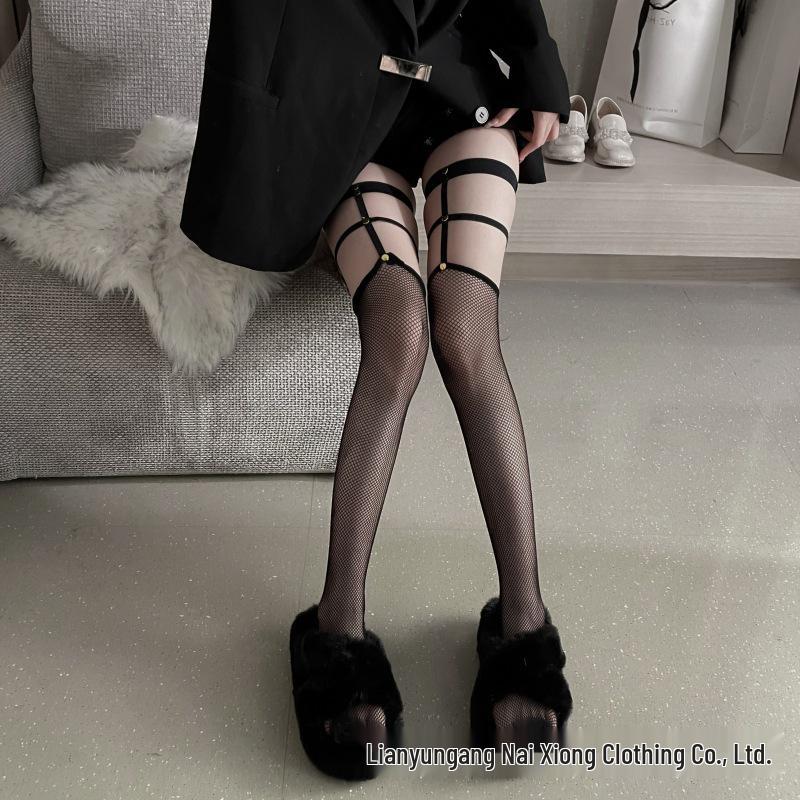 

Темные панк чулки до бедра в сетку с заклепками One Size чёрный