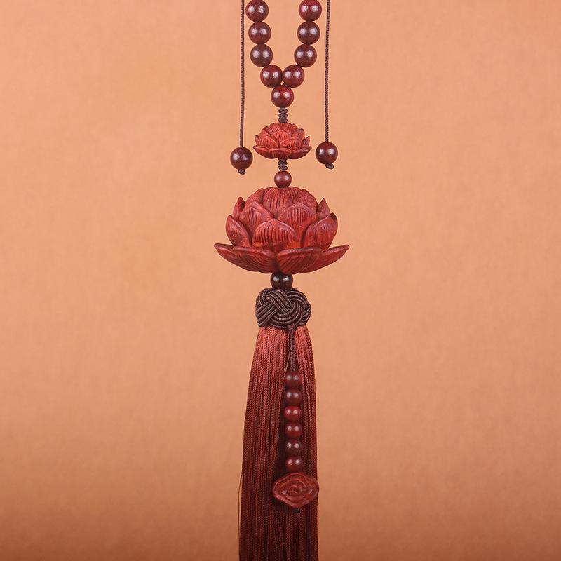 "Sandalwood Double Lotus Rearview Mirror Pendant - High-End Car Interior Accessory"