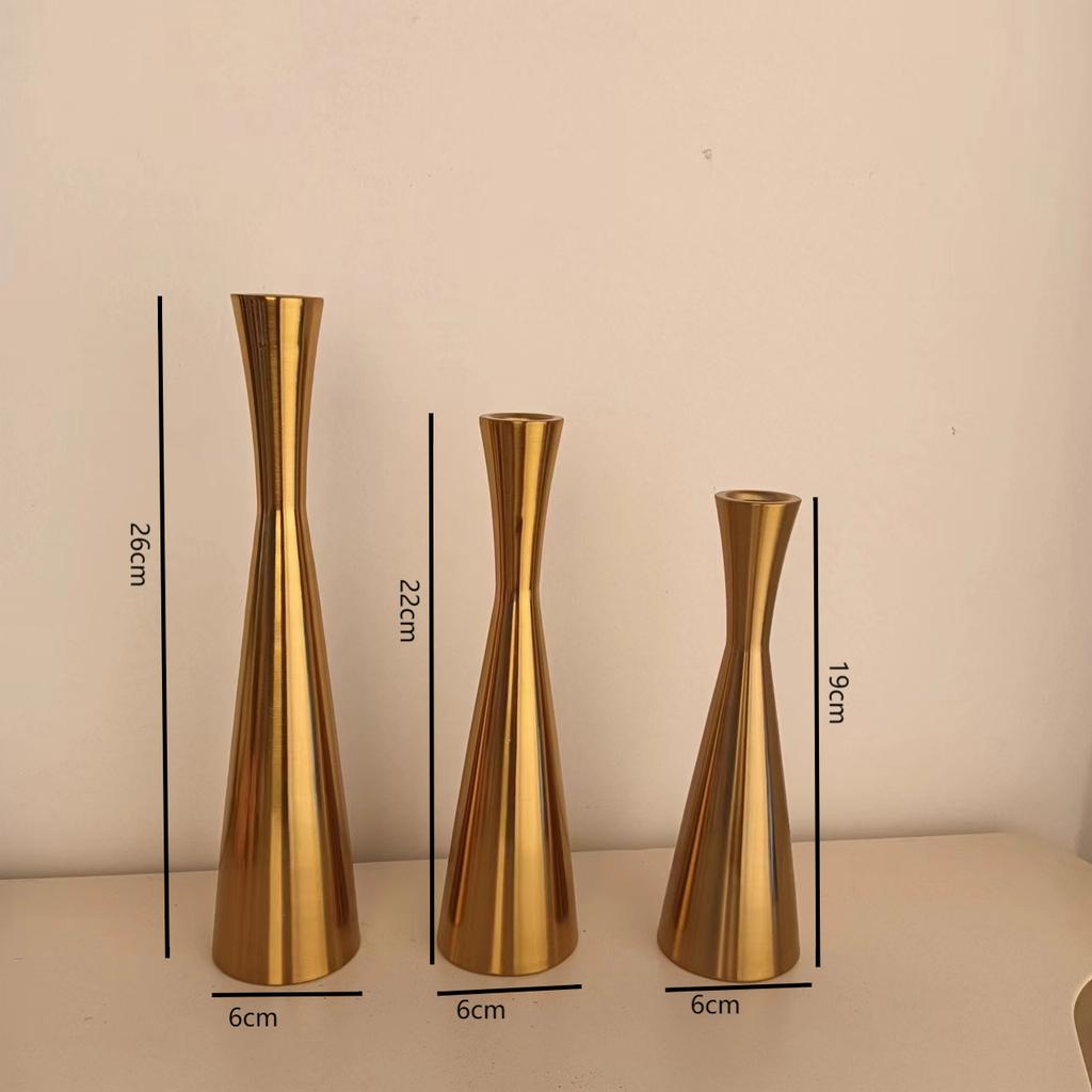 Creative Iron Candlestick, Waist-Slimming Art Decoration, Home Decoration