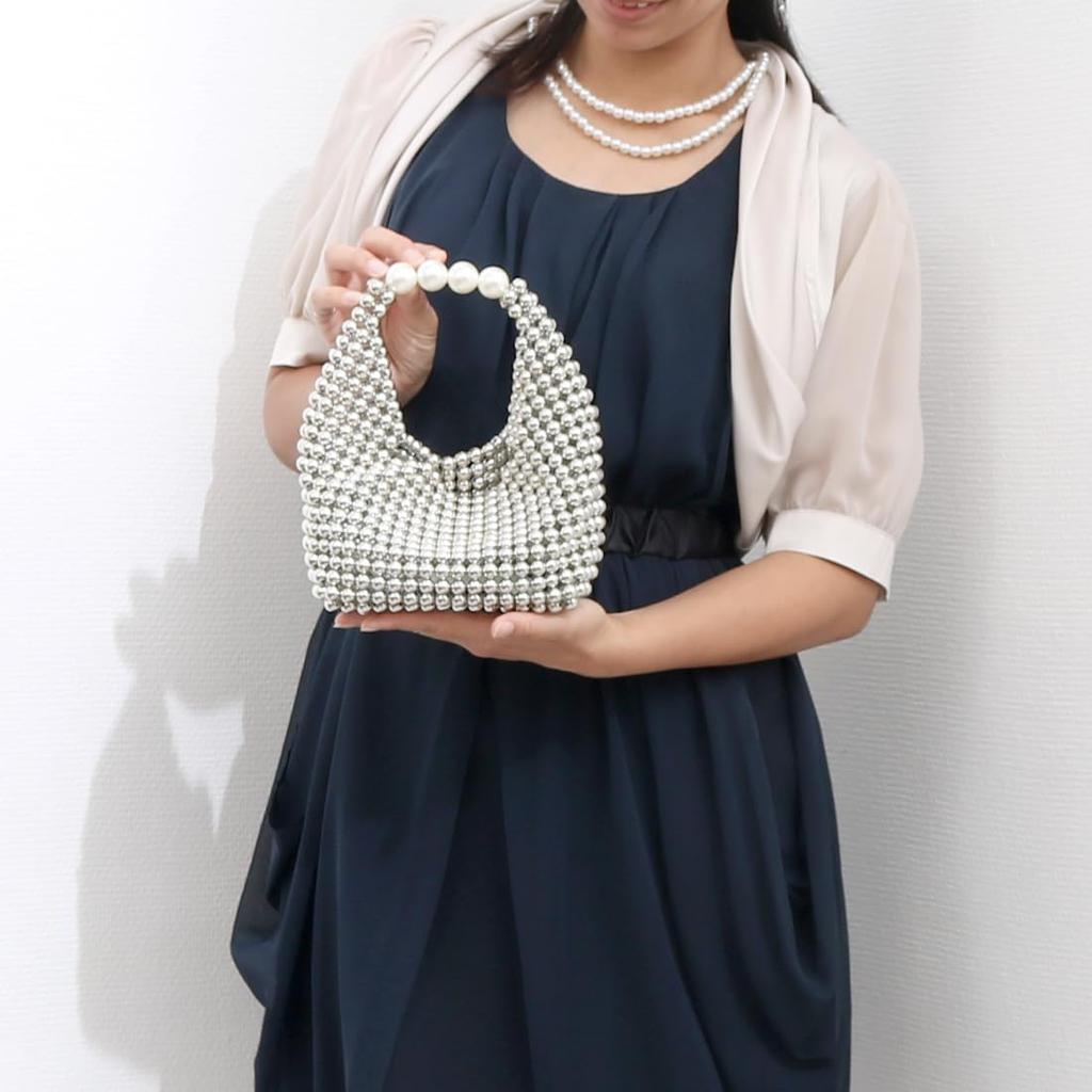 Silberne Perlen-Tragetasche