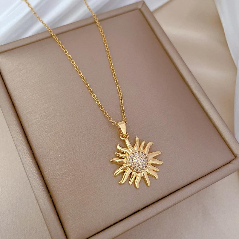Sunflower Sunflower Light Luxury Temperament Gorgeous Full Diamond Necklace Women'S Versatile Collarbone Chain Titanium Steel Chain