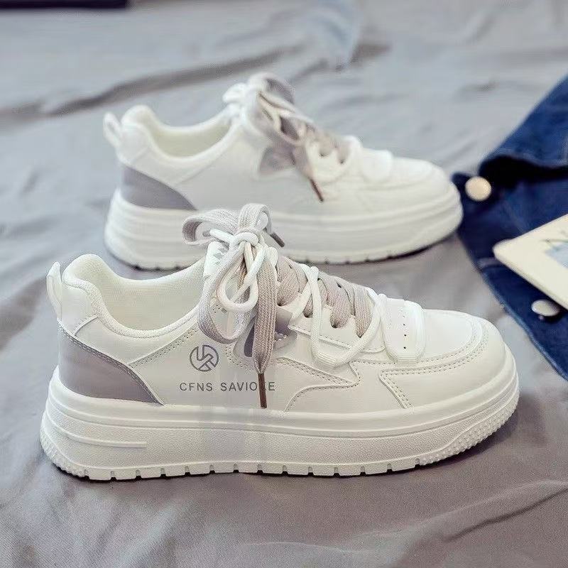 Mesh breathable student spring new versatile little white shoes women's sports shoes casual dad shoes board shoes