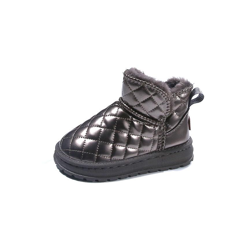 In the winter of 2025, the new casual velvet thickened snow boots women's leather student short boots cotton shoes are fashionable and versatile