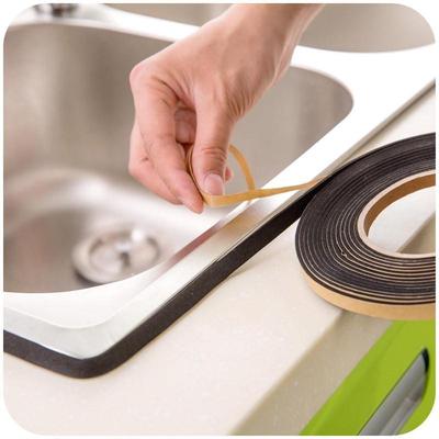 Striscia sigillante autoadesiva da 2 m x 1 cm per sostituzione porta finestra cucina stufa