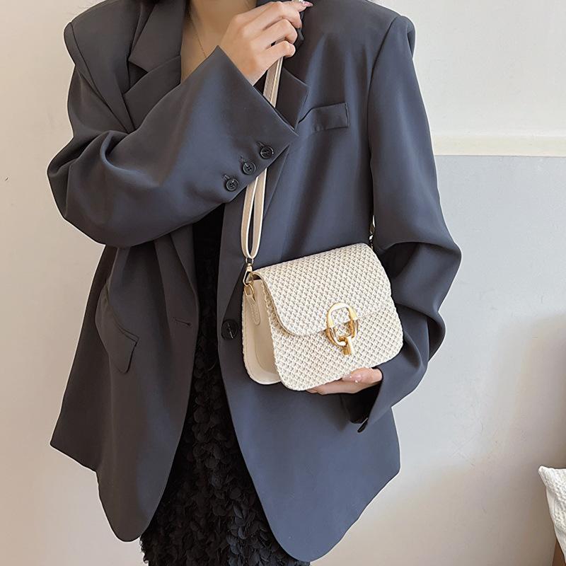 New Crossbody Straw Woven Bag Handbag for Women's Bag Woven Vacation Bag Rattan Bag Fashion Small Bag Saddle Bag