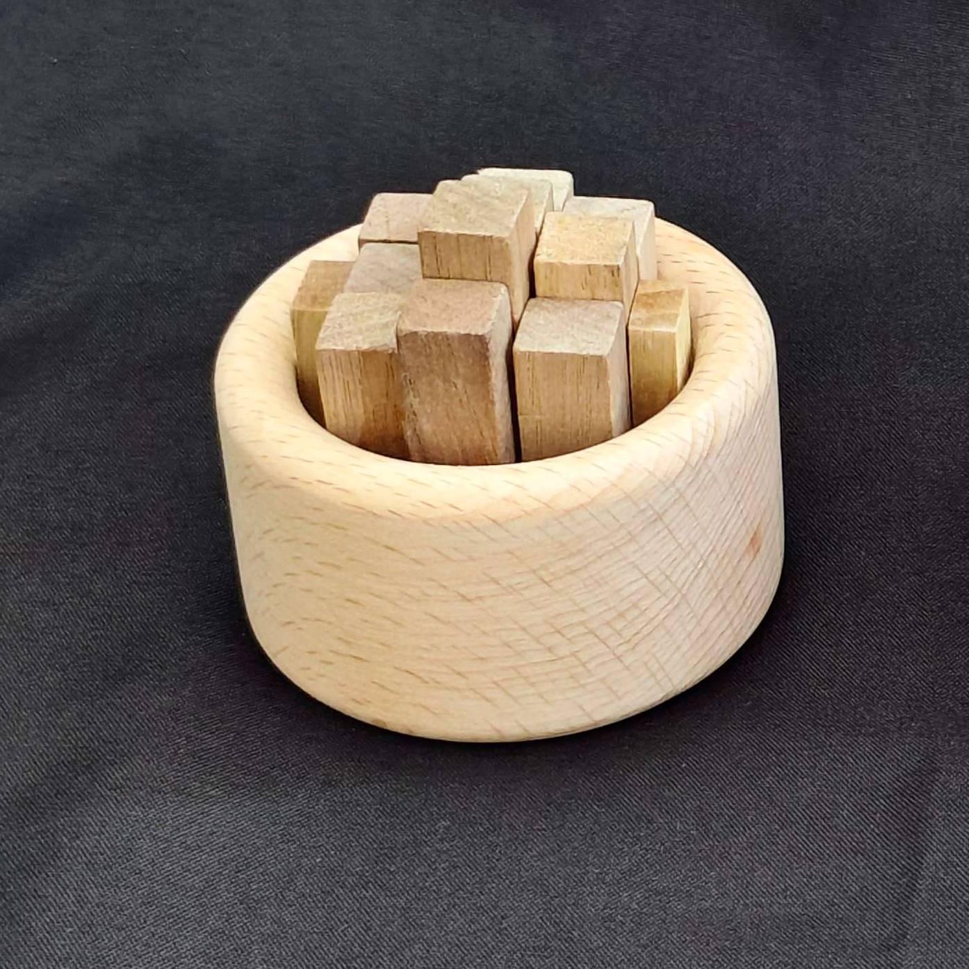 Black Walnut Aromatherapy Car Diffuser - Creative Wood Ornament for Home Entryway