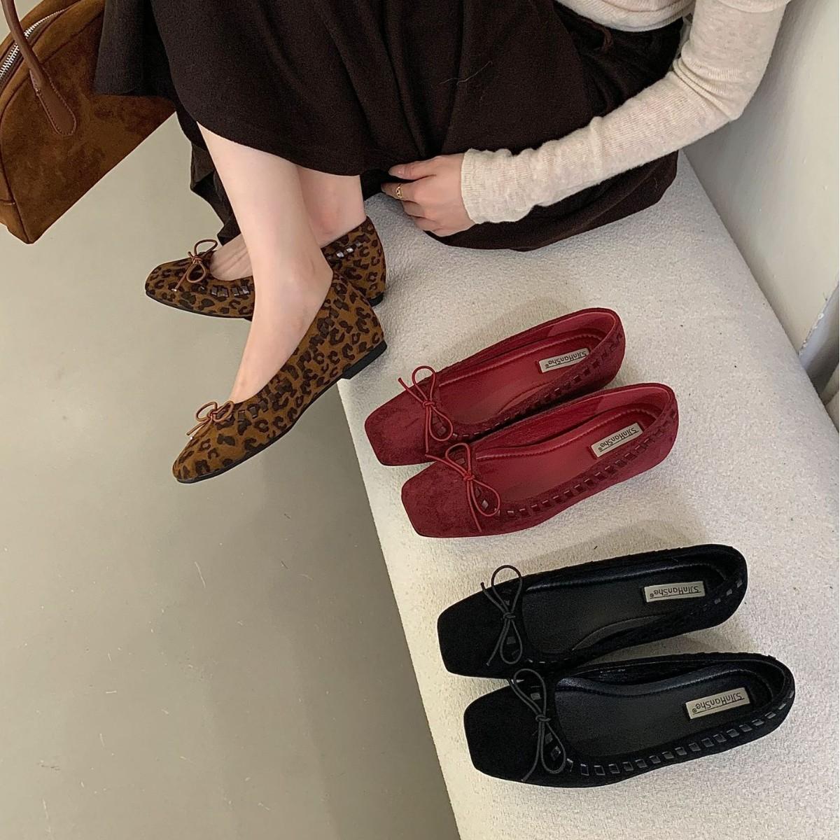 

Inner French round head leopard print fairy single shoes female 2025 spring skirt wedge heel bow niche evening shoes 39 красный