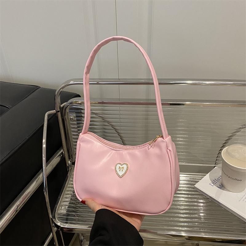 Fashion underarm bag 2025 new summer high-value peach heart shoulder bag trendy foreign commuter shoulder bag