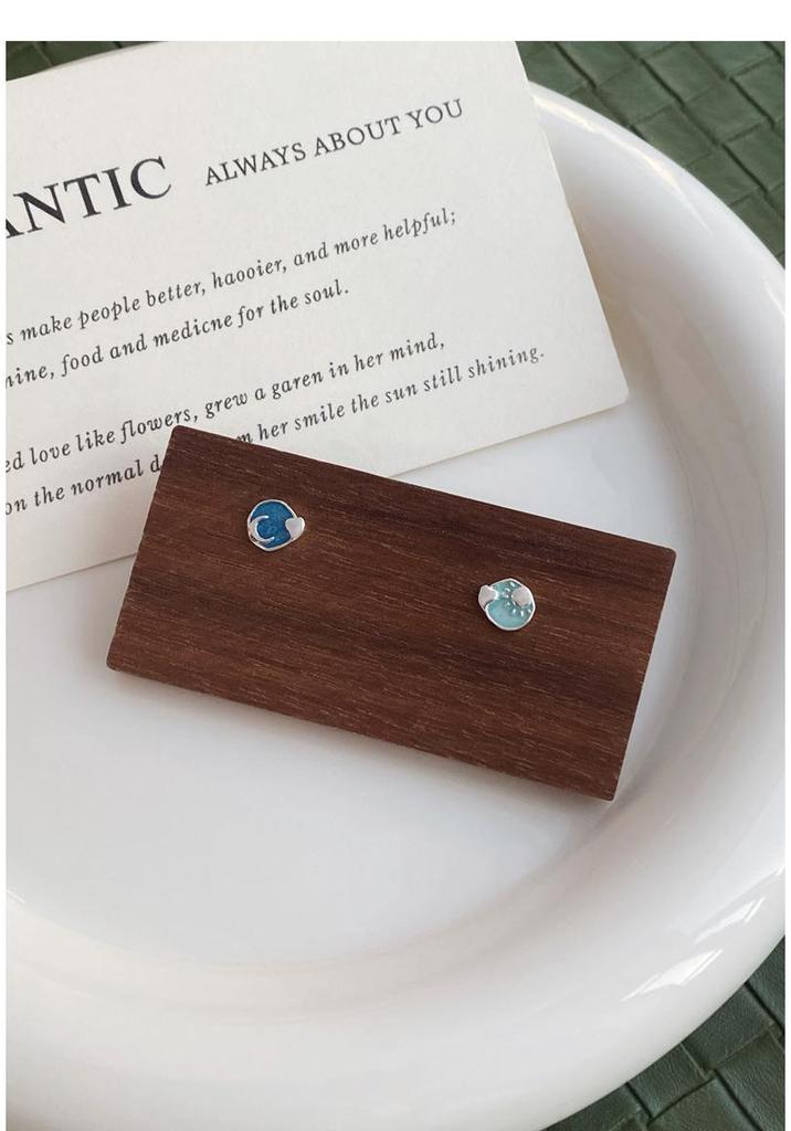 S999 Sterling Silver Asymmetrical Sun Moon Star Stud Earrings with Enamel Design for Women
