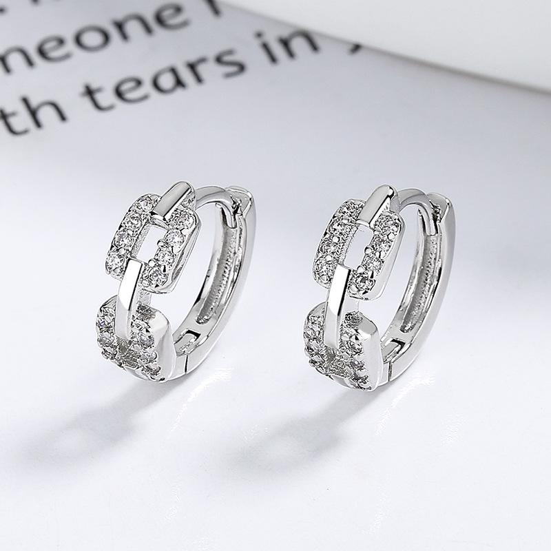 Diamond-Inlaid Geometric Chain Earrings: Trendy, Simple, Versatile, and Perfect for Sleeping Without Removal - Summer Fashion for Women.