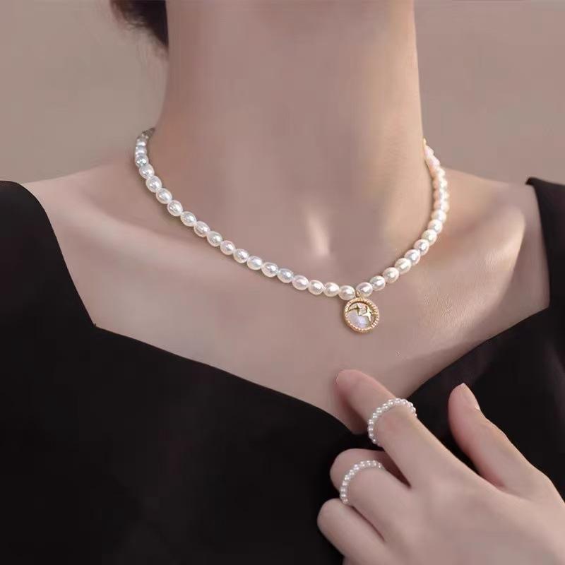Pearl Necklace Women'S Opal Star Pendant Design Year High Temperament Clavicle Neck Chain