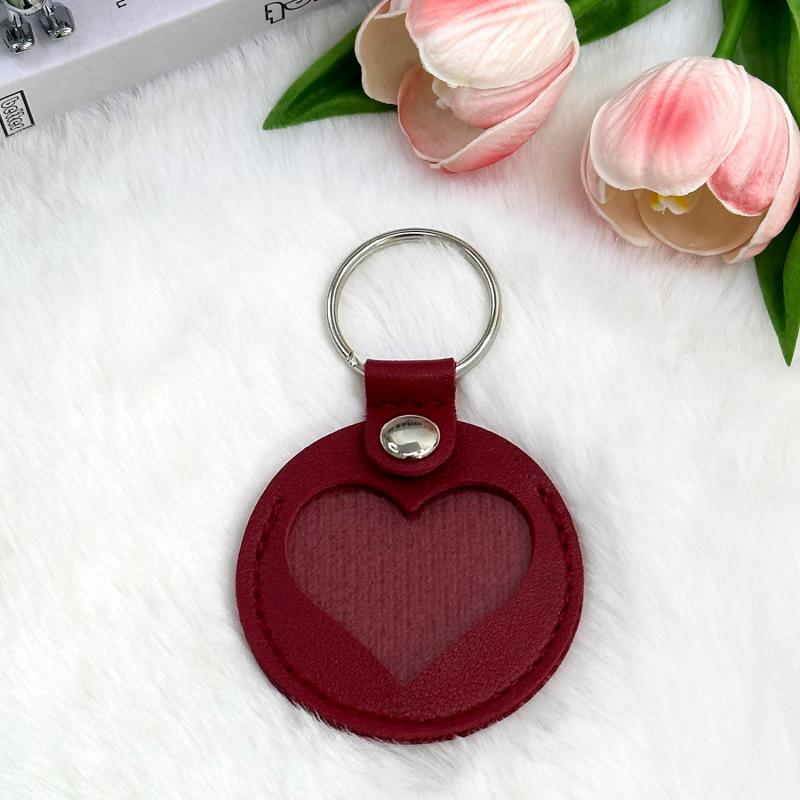 Leather Pet Hair Memorial Keychain Case: Cat & Dog Hair Keepsake Hanger