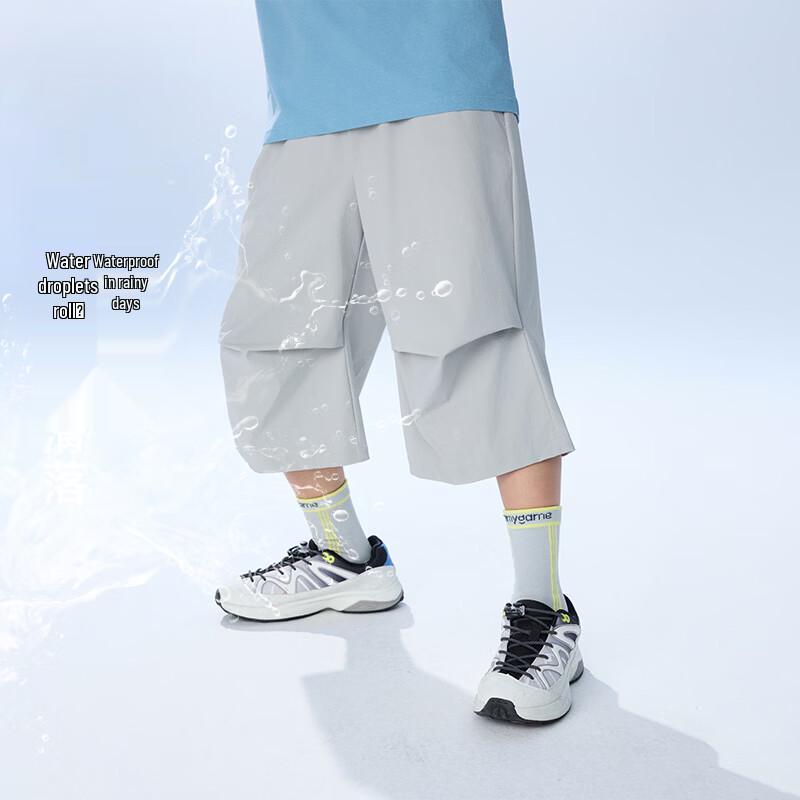 onmygame Boys  Water-Repellent Outdoor 7-Point Sport Shorts 170