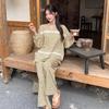 Oblečení na doma a na spaní – Pyžama a soupravy na spaní