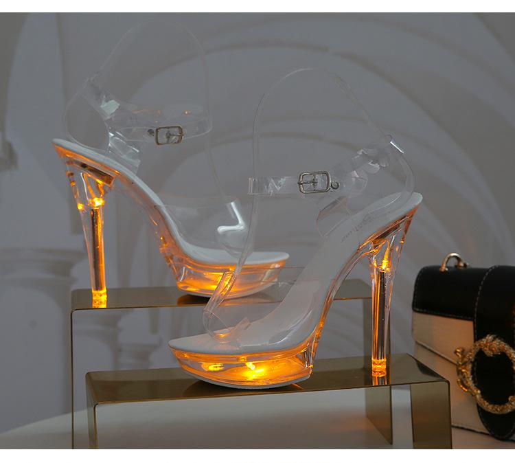 Damesandaler med LED-lys Gjennomsiktig hæl Sexy Superhøye hæler Lysende Stilettsandaler Gjennomsiktige Bryllupssko. LFD-1099-F