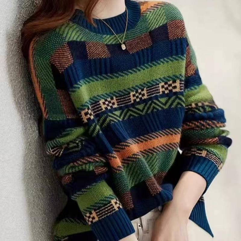 Autumn and winter new crew neck green loose striped knitted sweater women