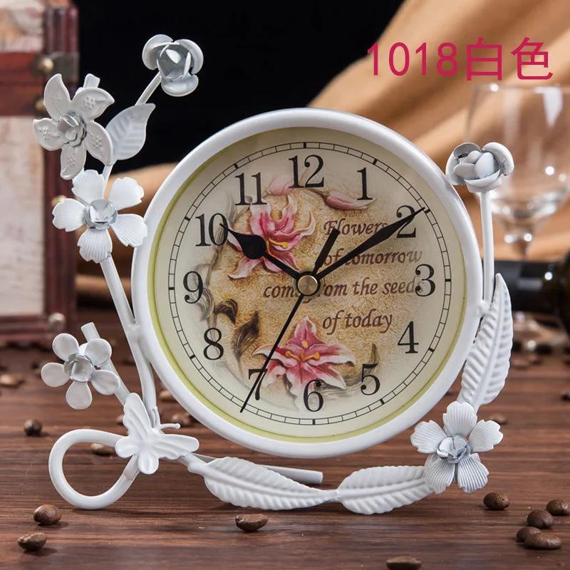 Creative Iron Home Decoration with Flower Vine Best Gift for Children Girl Beauty European Style Vintage Mute Table Desk Clock