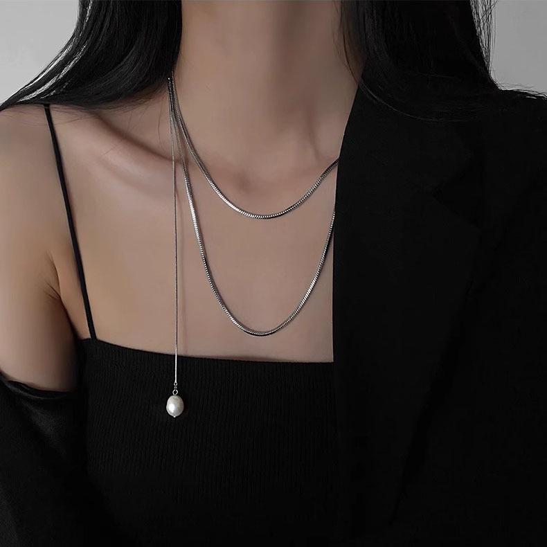 Women's Pearl Snake Bone Chain Necklace – Cold Style Hip Hop Clavicle Accessory