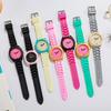 TPU Quarzuhr Rund Schüleruhr Trendige Armbanduhren für Damen Geburtstagsgeschenk für Freunde