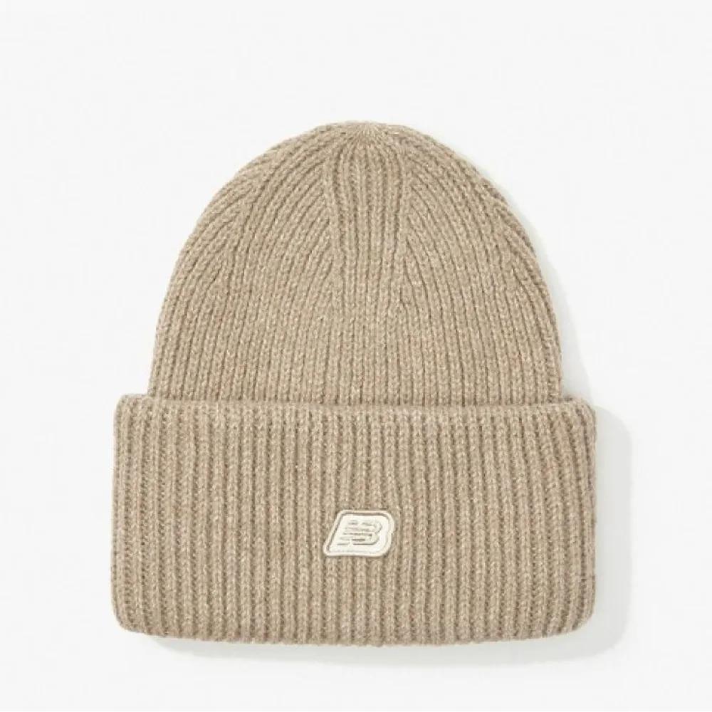 New Balance Heavy Beanie Hat BB NBGDEFW802 35 51 75 2.NBGDEFW802 51/F