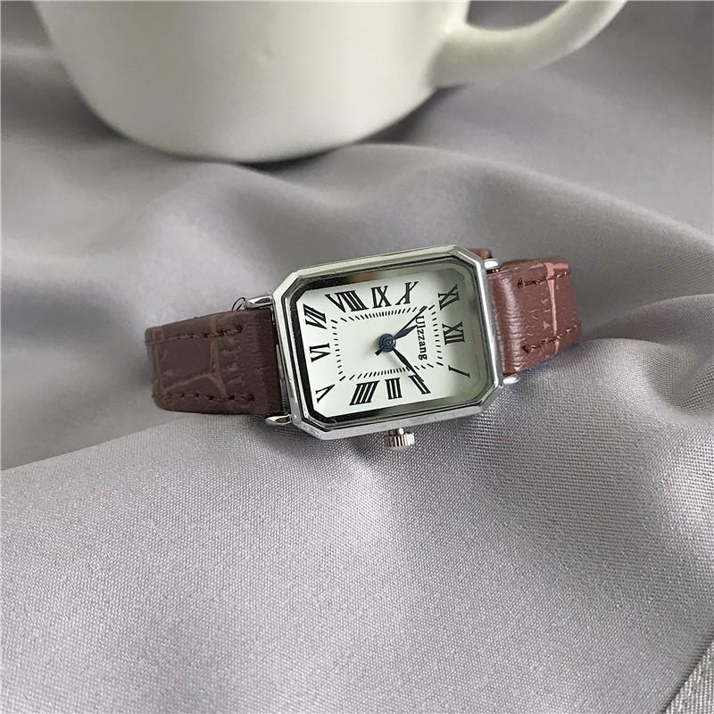 Casual Retro Roman Dial Quartz Watches Ladies Rectangle Leather Strap Wristwatch Clock Fashionable for Women Reloj De Mujer