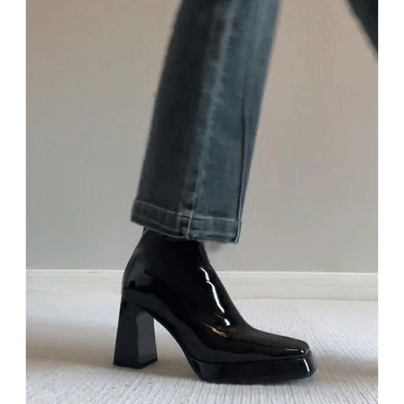 Increase foreign style, thin boots, short boots, popular thick heel, niche design, comfortable and non-slip boots