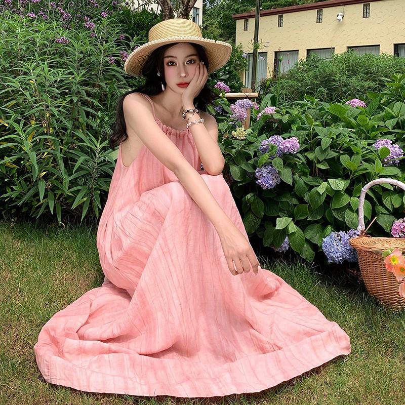 Lazy vacation beach dress pink sleeveless neck dress summer 2026 new super fairy seaside photo skirt