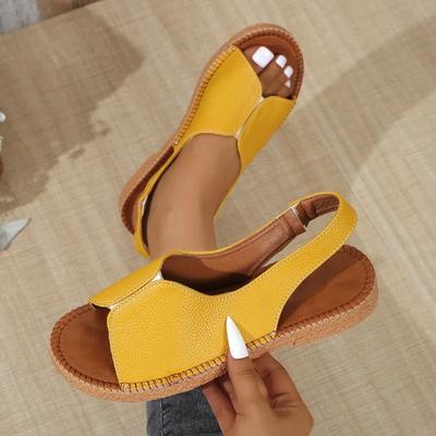 Moda Kadın Sandaletleri 2025 Yeni Roma Tarzı Yüksek Kaliteli Yazlık Hafif Tasarımcı Ayakkabılar Retro Tokalı Plaj Sandaletleri Kadınlar İçin