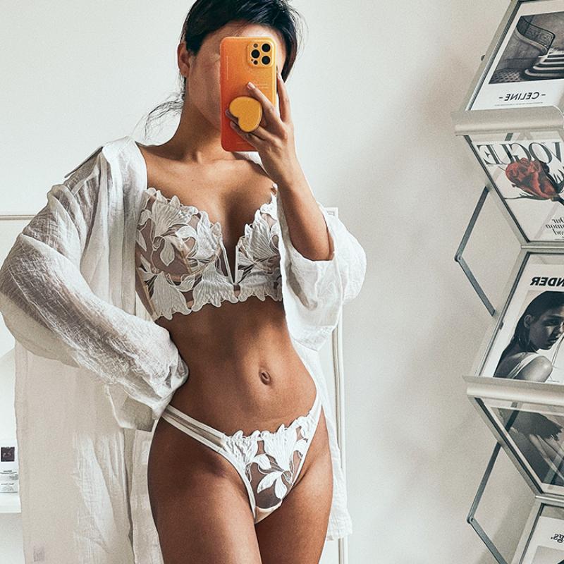 French Lace Flowers Embroidery Bra Set Sexy Deep V Push Up Bras Women Ultra Thin Underwear With Thongs Set Breathable Lingerie
