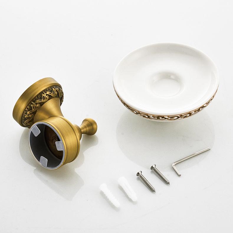 Hochwertige Keramik-Wandseifenschale mit goldener Zierleiste und wasserabführendem Design