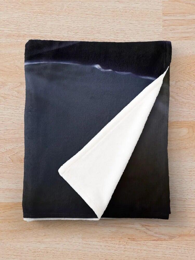 Rhysand from ACOTAR seriesThrow Blanket Large Blanket