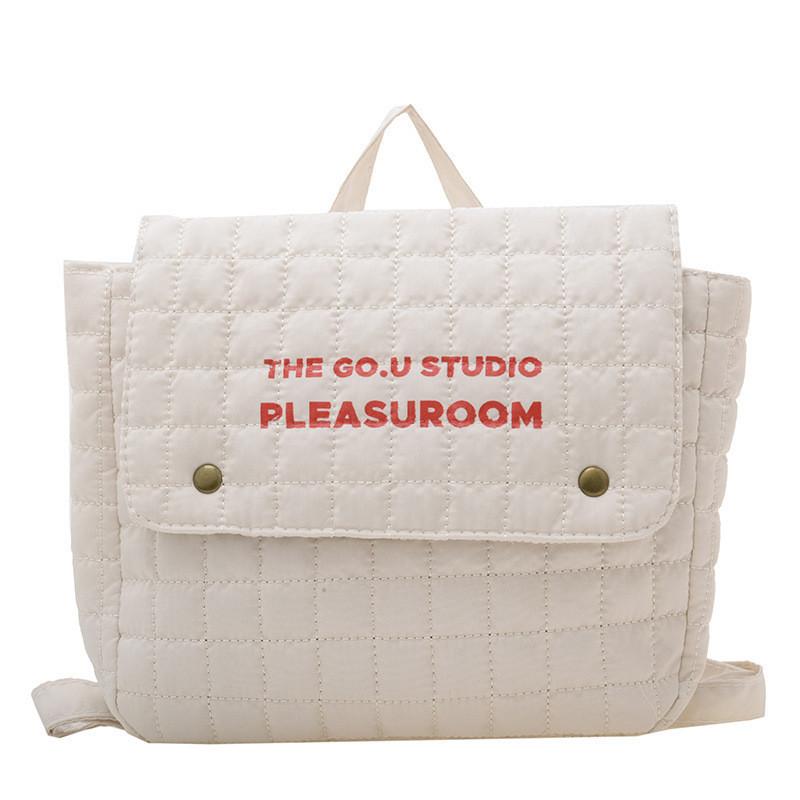 Современный стильный вместительный детский школьный рюкзак с оригинальным дизайном в виде букв.