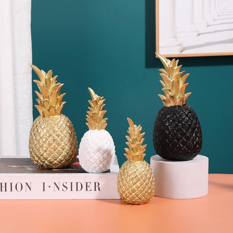 Elegant Resin Pineapple Craft For Desk Display And Interior Decoration Design