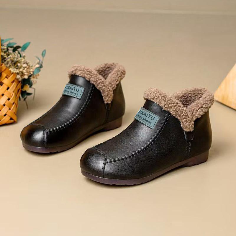 Winter Soft Leather Anti Slip Mom Shoes Comfortable Soft Sole Warm Cotton Shoes Winter  Women's Shoes Outdoor Loafers