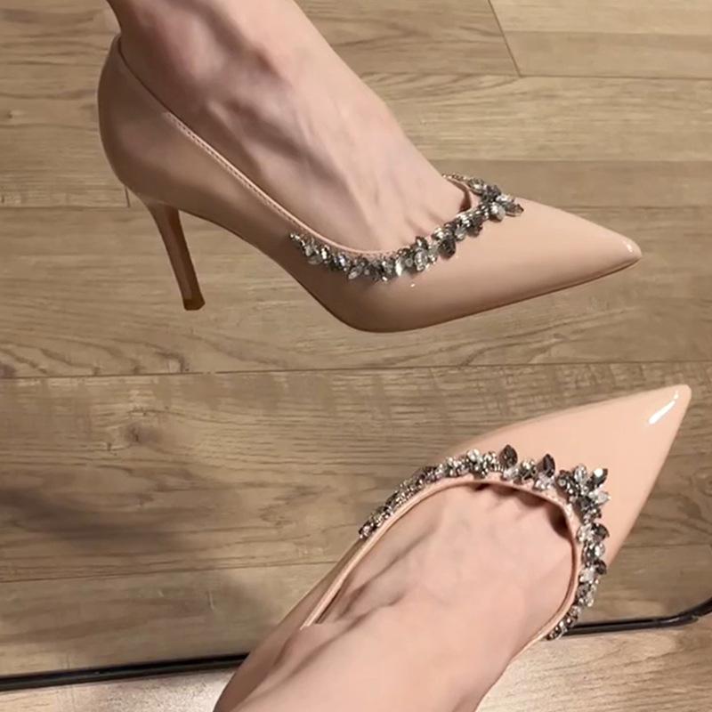 Autumn/Winter 2025 Black Patent Leather Pointed-Toe Rhinestone Stiletto Heels for Bridesmaids and Socialites