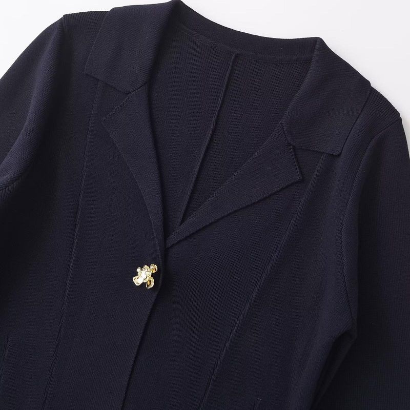 Kaslead New Arrival Women's Clothing Fashion Style Fashion Minimalist Flower Shape Button Decoration Knitting Outwear 2142102