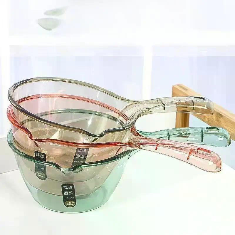 1Pcs Household Creative Water Ladle Wrestling Not Broken Transparent Water Scoop Thickened Plastic Water Spoon Kitchen Utensils