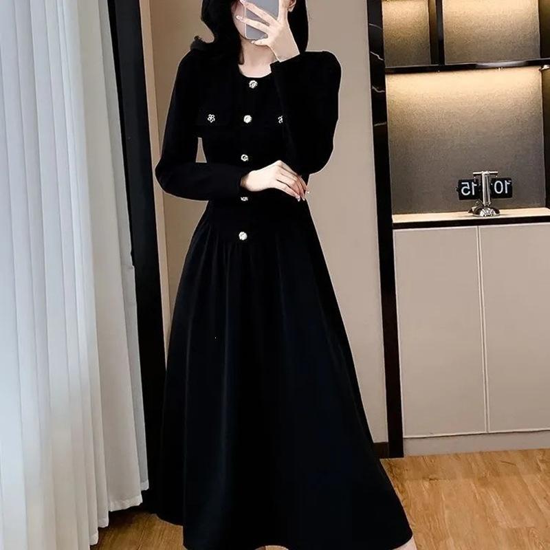 French Temperament Dress Women's Waist and Thin Spring Clothes New Design Sense Small Fragrance Elegant Age-reducing Word Skirt