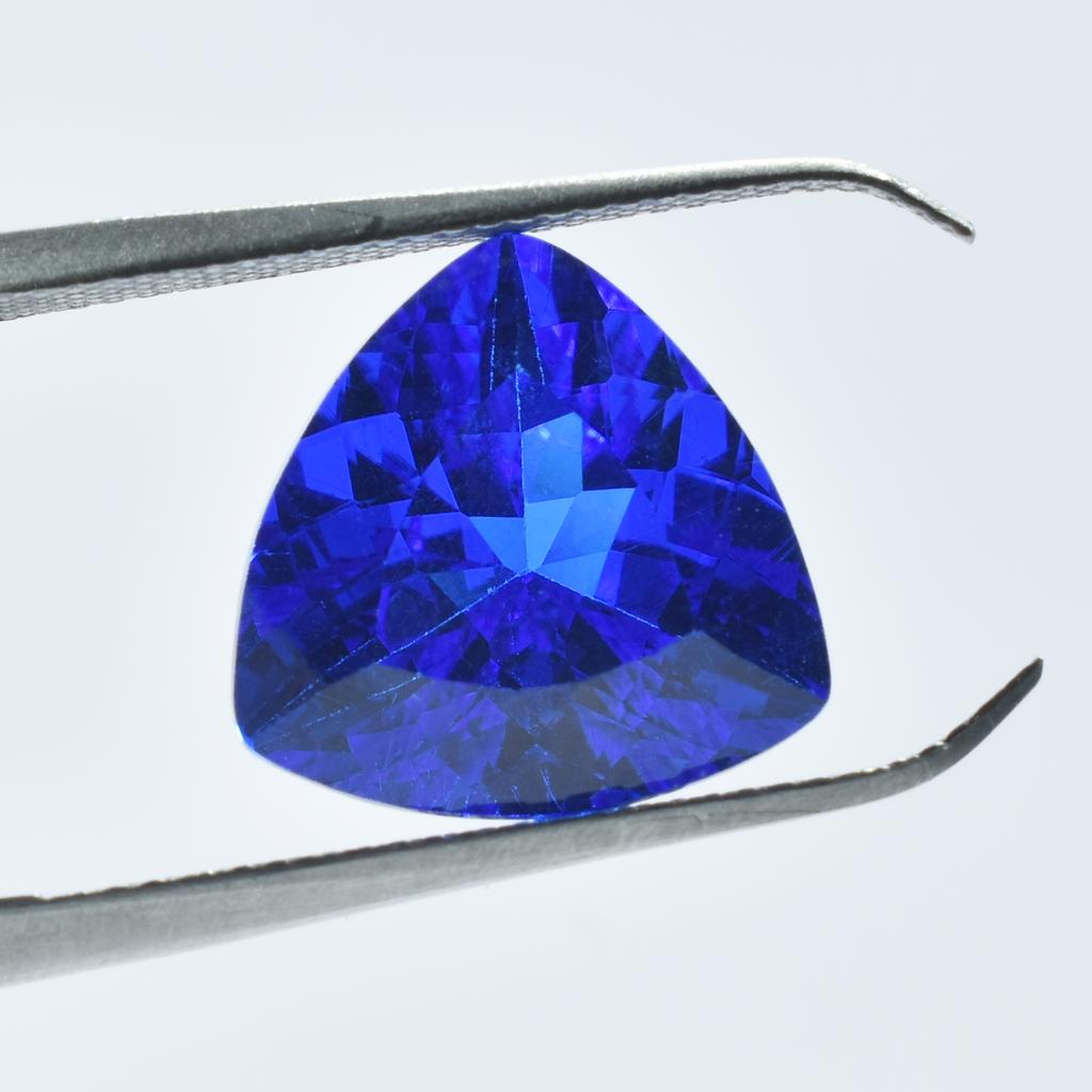 Natural Blue Tanzanite Loose Gemstone 5.10 Ct Trillion Shape for Jewelry Making and Gem Collections