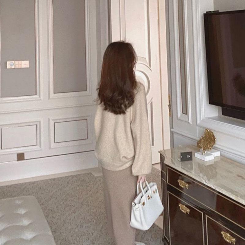 Dámský svetr s výstřihem do V měkký lepkavý podzimní a zimní volný nošení lucernové rukávy dlouhý rukáv pletený spodní svetr dámský