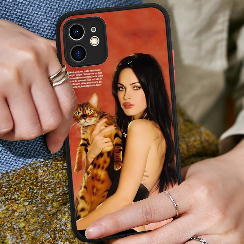 Schauspielerin M-Megan Fox Model Handyhülle Für IPhone 16e 16 15 14 13 12 11 Pro Max X XS Max Plus Matt Klar