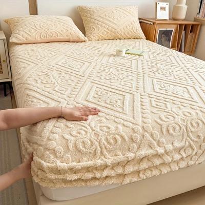 3D Embossed Velvet Bed Cover Thick Warm Plush Fitted Bed Sheet Non-Slip Elastic Mattress Cover Breathable, Noiseless Mattress Cover,