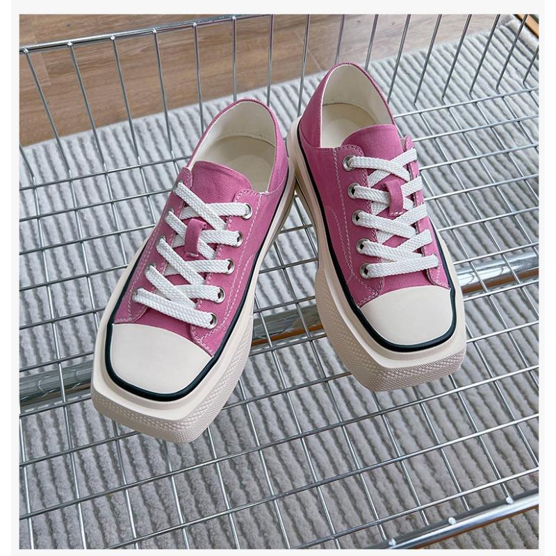 Chaussures Blanches Petites à Bout Carré Été Semelle Épaisse Chaussures de Planche Décontractées Respirantes Plates pour Femmes