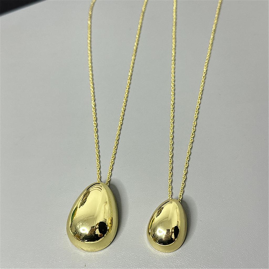 Chic Pendant Necklace with Smooth Waterdrop Charm Personalized Waterdrop Pendant Neck Jewelry Modern Neckchain Adornment