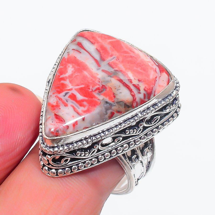 

Кольцо из стерлингового серебра 925 пробы с натуральным красным змеиным камнем, размер 8,5 J5p81