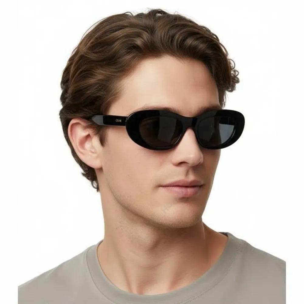 

Celine CAT EYE S310 SUNGLASSES IN ACETATE (4S310CPLB 38NO / CL40310U 01A) (Cat Eye Sunglasses) black