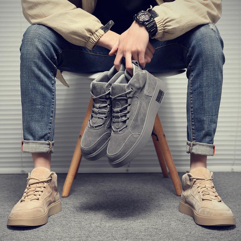 Vysoce kvalitní pánské tenisky Nové vysoké ležérní boty Módní skateboardové boty pro muže Šněrovací kotníkové boty