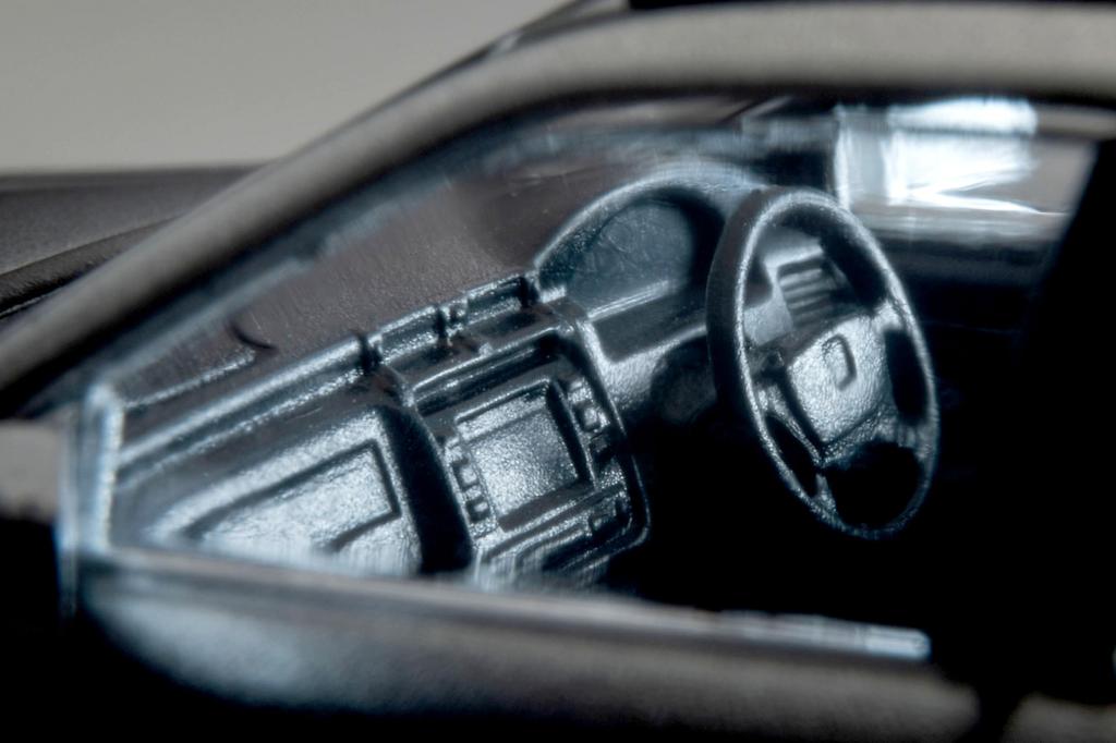 TOMYTEC Tomica Limited Vintage Neo Scale Toyota Crown Estate Athlete V 2001 Finished 333302 1/64 LV-N355a (Silver) Model, Model,