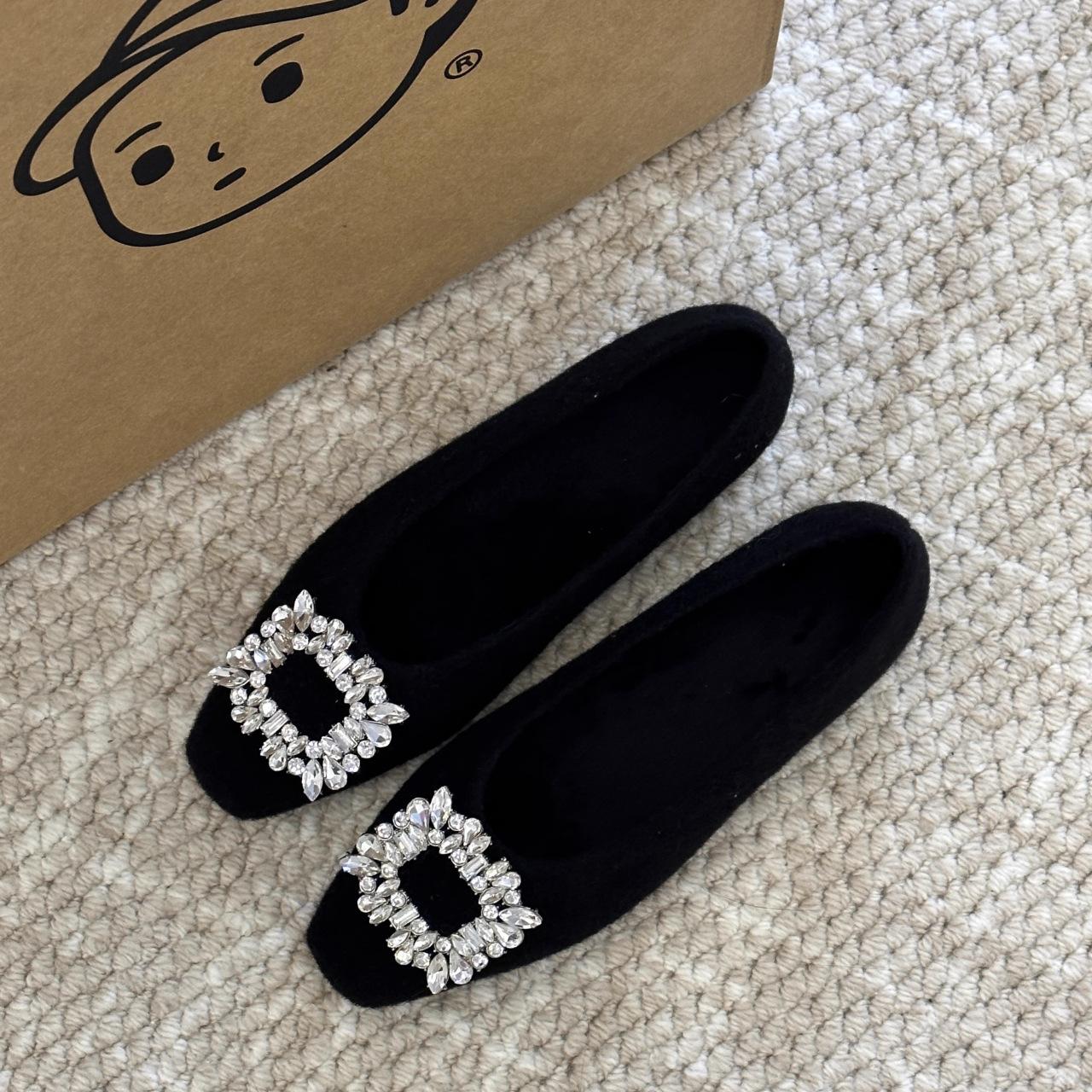 

Single shoes women s shoes 2025 square head Mary Jane spring rhinestone new French shallow mouth inner height increase 40